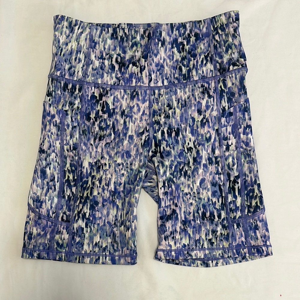 NWOT Athlete ultimate stash 7” short small